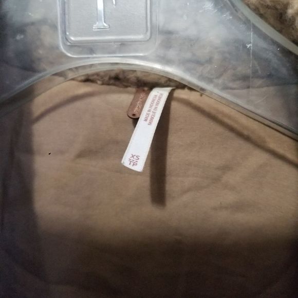 *SOLD* Free People jacket Brown Tan So Soft Cozy Peacoat Teddy Sherpa Button s… - Picture 3 of 4